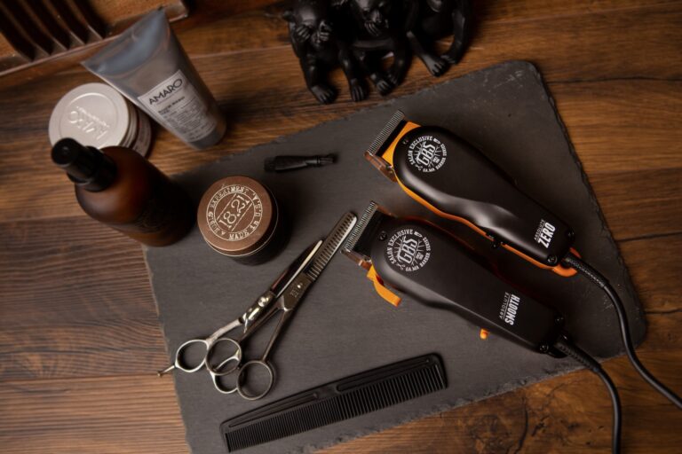 Electric Foil Shavers vs. Rotary Shavers: Choosing the Right Type 